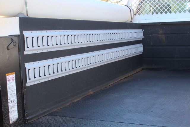 2017 Ford F-250 Super Duty Utility Service Truck W/Power Lift Gate | Irving, Texas | Lonestar Automart Inc. 2017 Ford F-250 Super Duty Utility Service Truck W/Power Lift Gate | Irving, Texas | Lonestar Automart Inc.