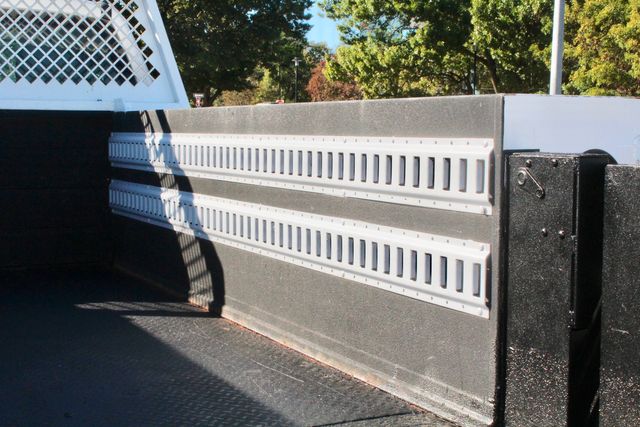 2017 Ford F-250 Super Duty Utility Service Truck W/Power Lift Gate | Irving, Texas | Lonestar Automart Inc. 2017 Ford F-250 Super Duty Utility Service Truck W/Power Lift Gate | Irving, Texas | Lonestar Automart Inc.