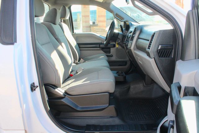 2017 Ford F-250 Super Duty Utility Service Truck W/Power Lift Gate | Irving, Texas | Lonestar Automart Inc. 2017 Ford F-250 Super Duty Utility Service Truck W/Power Lift Gate | Irving, Texas | Lonestar Automart Inc.