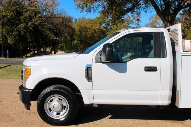 2017 Ford F-250 Super Duty Utility Service Truck W/Power Lift Gate | Irving, Texas | Lonestar Automart Inc. 2017 Ford F-250 Super Duty Utility Service Truck W/Power Lift Gate | Irving, Texas | Lonestar Automart Inc.