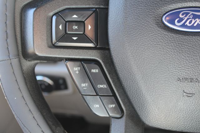 2017 Ford F-250 Super Duty Utility Service Truck W/Power Lift Gate | Irving, Texas | Lonestar Automart Inc. 2017 Ford F-250 Super Duty Utility Service Truck W/Power Lift Gate | Irving, Texas | Lonestar Automart Inc.