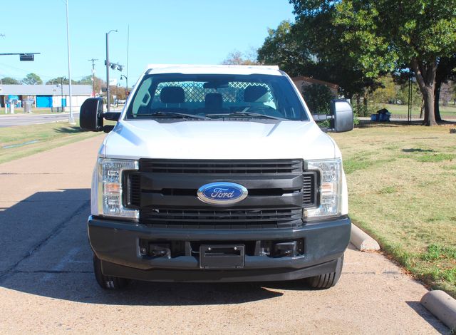 2017 Ford F-250 Super Duty Utility Service Truck W/Power Lift Gate | Irving, Texas | Lonestar Automart Inc. 2017 Ford F-250 Super Duty Utility Service Truck W/Power Lift Gate | Irving, Texas | Lonestar Automart Inc.