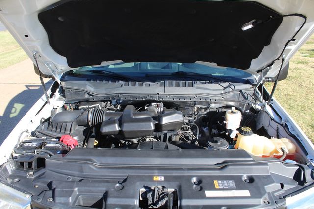 2017 Ford F-250 Super Duty Utility Service Truck W/Power Lift Gate | Irving, Texas | Lonestar Automart Inc. 2017 Ford F-250 Super Duty Utility Service Truck W/Power Lift Gate | Irving, Texas | Lonestar Automart Inc.