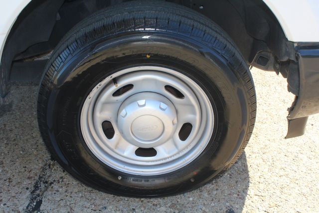 2017 Ford F-250 Super Duty Utility Service Truck W/Power Lift Gate | Irving, Texas | Lonestar Automart Inc. 2017 Ford F-250 Super Duty Utility Service Truck W/Power Lift Gate | Irving, Texas | Lonestar Automart Inc.