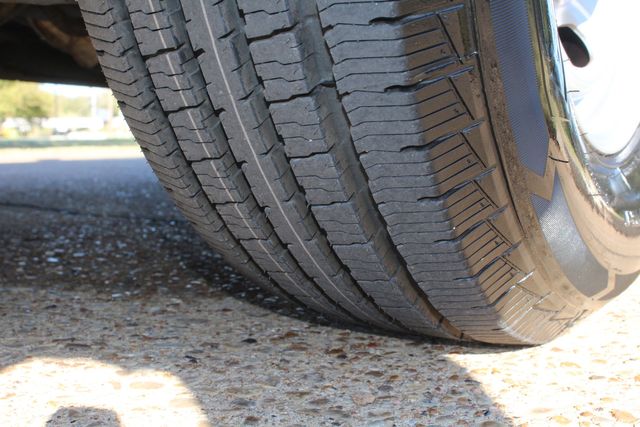 2017 Ford F-250 Super Duty Utility Service Truck W/Power Lift Gate | Irving, Texas | Lonestar Automart Inc. 2017 Ford F-250 Super Duty Utility Service Truck W/Power Lift Gate | Irving, Texas | Lonestar Automart Inc.