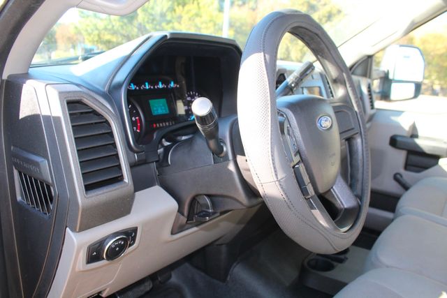 2017 Ford F-250 Super Duty Utility Service Truck W/Power Lift Gate | Irving, Texas | Lonestar Automart Inc. 2017 Ford F-250 Super Duty Utility Service Truck W/Power Lift Gate | Irving, Texas | Lonestar Automart Inc.