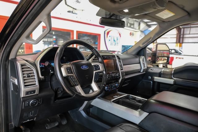 2017 Ford F-350 Super Duty Lariat