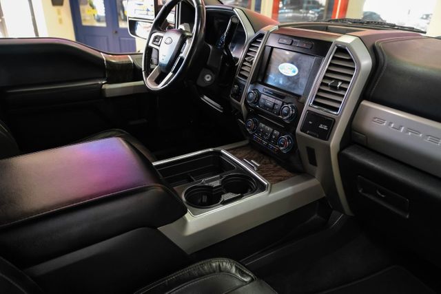 2017 Ford F-350 Super Duty Lariat | Addison, TX | Mr Car Guys