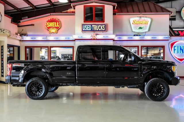 2017 Ford F-350 Super Duty Lariat