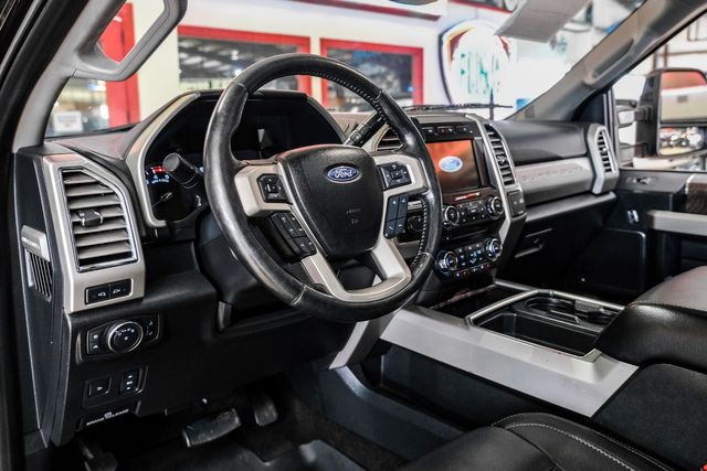 2017 Ford F-350 Super Duty Lariat