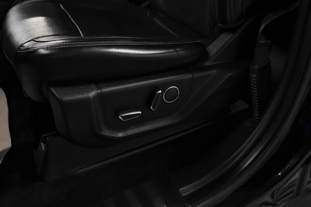 2017 Ford F-350 Super Duty Lariat FX4 LIFTED | Addison, TX | Addison Autoplex