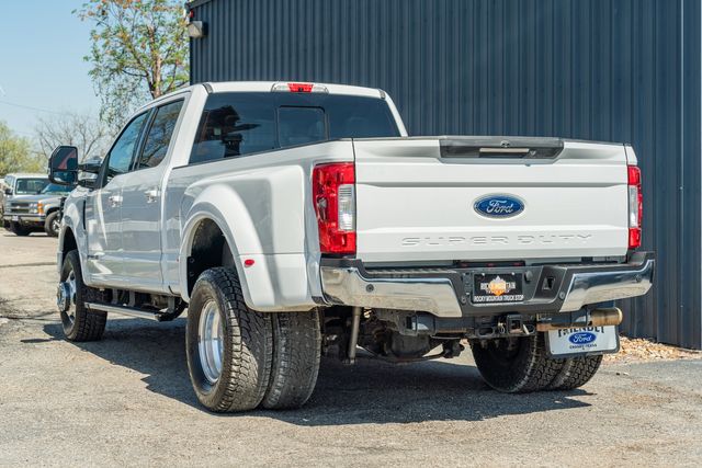 2017 Ford F-350 Super Duty Lariat ULTIMATE CREW CAB 4X4 / 6.7L / ONE TX OWNER | Austin, TX | Rocky Mountain Truck Stop Austin 2017 Ford F-350 Super Duty Lariat ULTIMATE CREW CAB 4X4 / 6.7L / ONE TX OWNER | Austin, TX | Rocky Mountain Truck Stop Austin