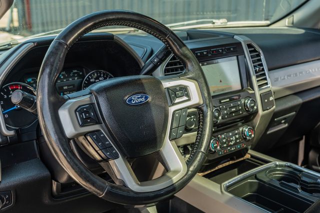 2017 Ford F-350 Super Duty Lariat ULTIMATE CREW CAB 4X4 / 6.7L / ONE TX OWNER | Austin, TX | Rocky Mountain Truck Stop Austin 2017 Ford F-350 Super Duty Lariat ULTIMATE CREW CAB 4X4 / 6.7L / ONE TX OWNER | Austin, TX | Rocky Mountain Truck Stop Austin