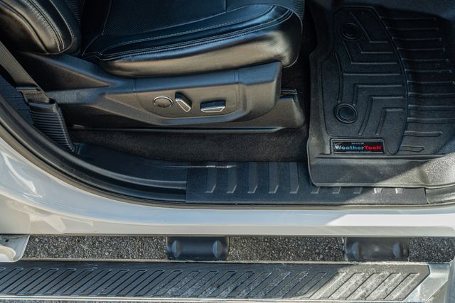 2017 Ford F-350 Super Duty Lariat ULTIMATE CREW CAB 4X4 / 6.7L / ONE TX OWNER | Dallas, TX | Rocky Mountain Truck Stop Dallas 2017 Ford F-350 Super Duty Lariat ULTIMATE CREW CAB 4X4 / 6.7L / ONE TX OWNER | Dallas, TX | Rocky Mountain Truck Stop Dallas