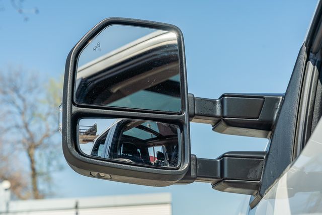 2017 Ford F-350 Super Duty Lariat ULTIMATE CREW CAB 4X4 / 6.7L / ONE TX OWNER | Dallas, TX | Rocky Mountain Truck Stop Dallas 2017 Ford F-350 Super Duty Lariat ULTIMATE CREW CAB 4X4 / 6.7L / ONE TX OWNER | Dallas, TX | Rocky Mountain Truck Stop Dallas