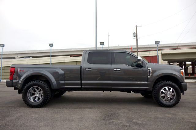 2017 Ford F-350 Super Duty Platinum | Carrollton, TX | Perfect Motorcars 2017 Ford F-350 Super Duty Platinum | Carrollton, TX | Perfect Motorcars