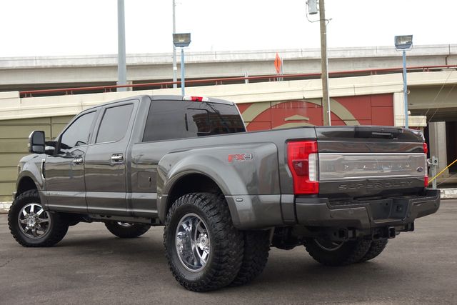 2017 Ford F-350 Super Duty Platinum | Carrollton, TX | Perfect Motorcars 2017 Ford F-350 Super Duty Platinum | Carrollton, TX | Perfect Motorcars