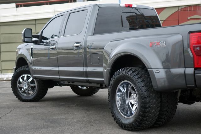 2017 Ford F-350 Super Duty Platinum | Carrollton, TX | Perfect Motorcars 2017 Ford F-350 Super Duty Platinum | Carrollton, TX | Perfect Motorcars