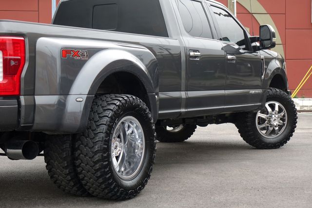 2017 Ford F-350 Super Duty Platinum | Carrollton, TX | Perfect Motorcars 2017 Ford F-350 Super Duty Platinum | Carrollton, TX | Perfect Motorcars