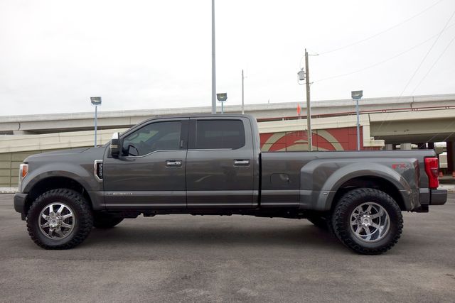 2017 Ford F-350 Super Duty Platinum | Carrollton, TX | Perfect Motorcars 2017 Ford F-350 Super Duty Platinum | Carrollton, TX | Perfect Motorcars