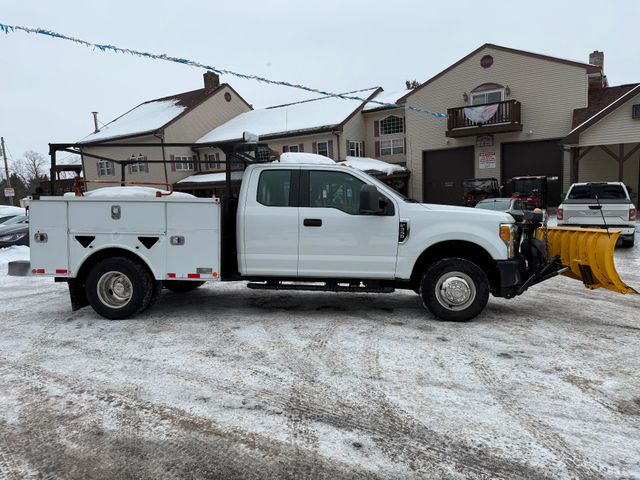 2017 Ford F-350 Super Duty XL