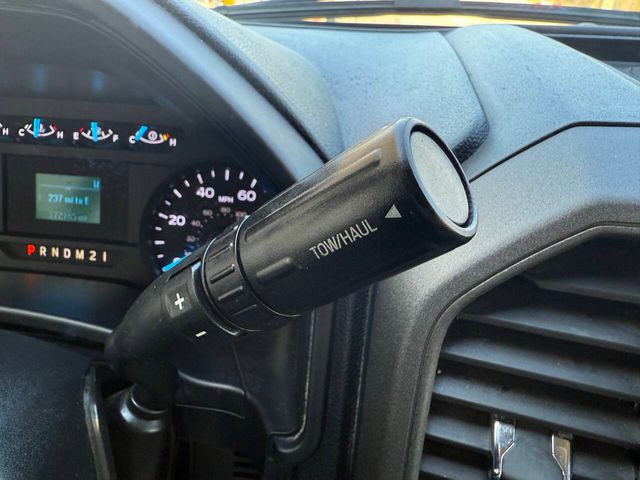 2017 Ford F-350 Super Duty XL 4x2 2dr Regular Cab 169 in. WB DRW Chassis | Houston, TX | Houston Auto Credit 2017 Ford F-350 Super Duty XL 4x2 2dr Regular Cab 169 in. WB DRW Chassis | Houston, TX | Houston Auto Credit