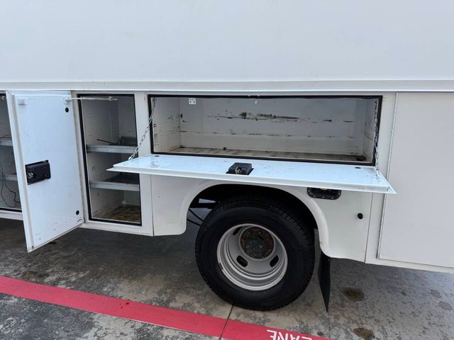 2017 Ford F-350 Super Duty XL 4x2 2dr Regular Cab 169 in. WB DRW Chassis | Houston, TX | Houston Auto Credit 2017 Ford F-350 Super Duty XL 4x2 2dr Regular Cab 169 in. WB DRW Chassis | Houston, TX | Houston Auto Credit