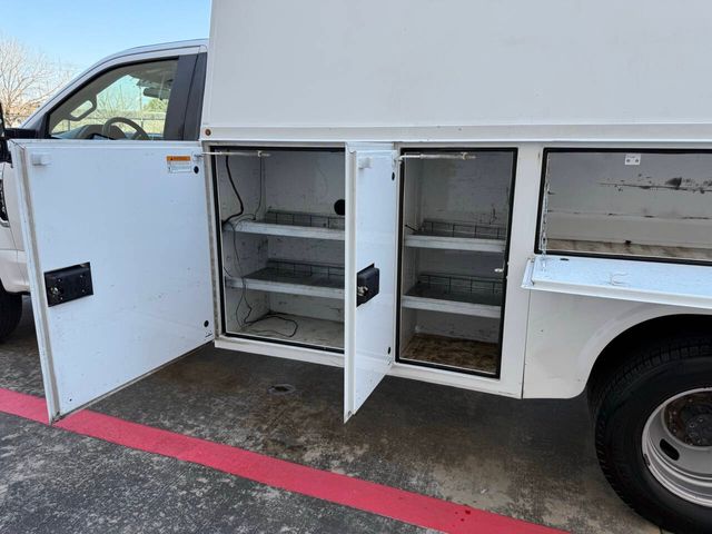 2017 Ford F-350 Super Duty XL 4x2 2dr Regular Cab 169 in. WB DRW Chassis | Houston, TX | Houston Auto Credit 2017 Ford F-350 Super Duty XL 4x2 2dr Regular Cab 169 in. WB DRW Chassis | Houston, TX | Houston Auto Credit