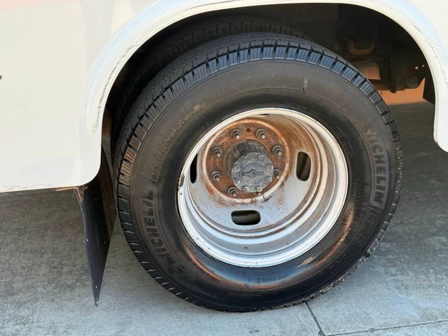 2017 Ford F-350 Super Duty XL 4x2 2dr Regular Cab 169 in. WB DRW Chassis | Houston, TX | Houston Auto Credit 2017 Ford F-350 Super Duty XL 4x2 2dr Regular Cab 169 in. WB DRW Chassis | Houston, TX | Houston Auto Credit