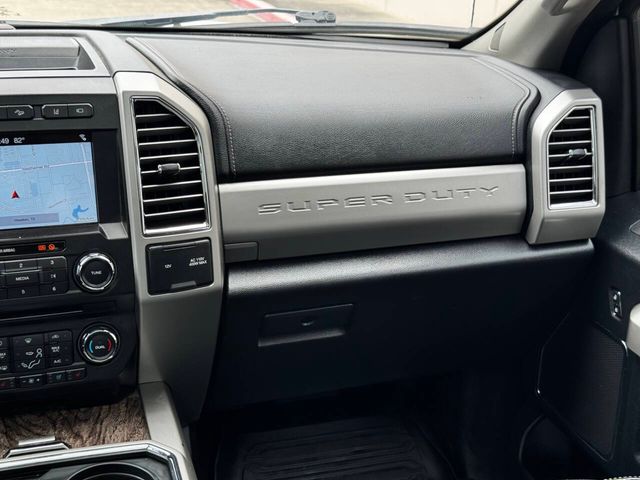 2017 Ford F-350 Super Duty Lariat 4x4 4dr Crew Cab 8 ft. LB SRW Pickup | Houston, TX | Houston Auto Credit 2017 Ford F-350 Super Duty Lariat 4x4 4dr Crew Cab 8 ft. LB SRW Pickup | Houston, TX | Houston Auto Credit