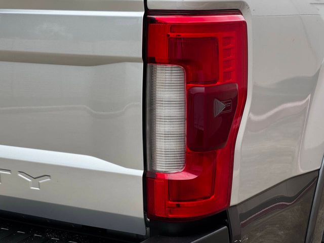 2017 Ford F-350 Super Duty Lariat 4x4 4dr Crew Cab 8 ft. LB SRW Pickup | Houston, TX | Houston Auto Credit 2017 Ford F-350 Super Duty Lariat 4x4 4dr Crew Cab 8 ft. LB SRW Pickup | Houston, TX | Houston Auto Credit