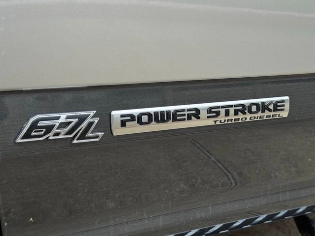 2017 Ford F-350 Super Duty Lariat 4x4 4dr Crew Cab 8 ft. LB SRW Pickup | Houston, TX | Houston Auto Credit 2017 Ford F-350 Super Duty Lariat 4x4 4dr Crew Cab 8 ft. LB SRW Pickup | Houston, TX | Houston Auto Credit