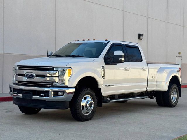 2017 Ford F-350 Super Duty Lariat 4x4 4dr Crew Cab 8 ft. LB DRW Pickup | Houston, TX | Houston Auto Credit