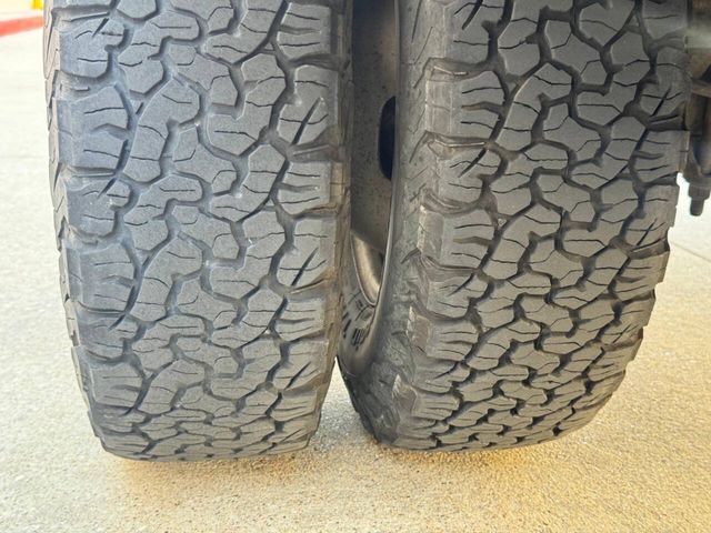 2017 Ford F-350 Super Duty Lariat 4x4 4dr Crew Cab 8 ft. LB DRW Pickup | Houston, TX | Houston Auto Credit 2017 Ford F-350 Super Duty Lariat 4x4 4dr Crew Cab 8 ft. LB DRW Pickup | Houston, TX | Houston Auto Credit