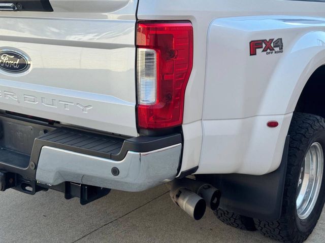 2017 Ford F-350 Super Duty Lariat 4x4 4dr Crew Cab 8 ft. LB DRW Pickup | Houston, TX | Houston Auto Credit