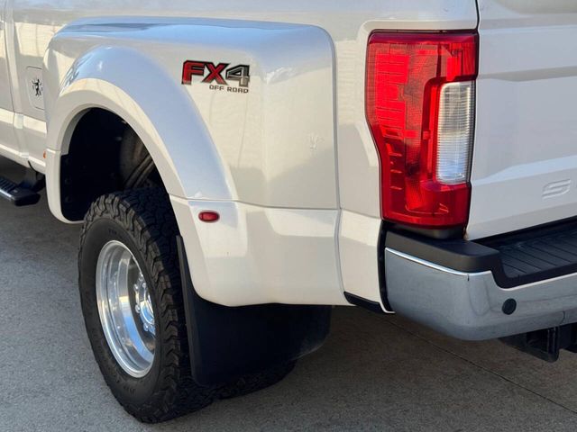 2017 Ford F-350 Super Duty Lariat 4x4 4dr Crew Cab 8 ft. LB DRW Pickup | Houston, TX | Houston Auto Credit