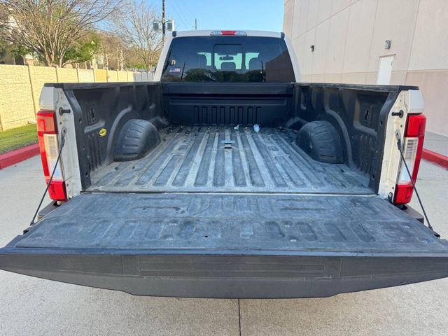 2017 Ford F-350 Super Duty Lariat 4x4 4dr Crew Cab 8 ft. LB DRW Pickup | Houston, TX | Houston Auto Credit