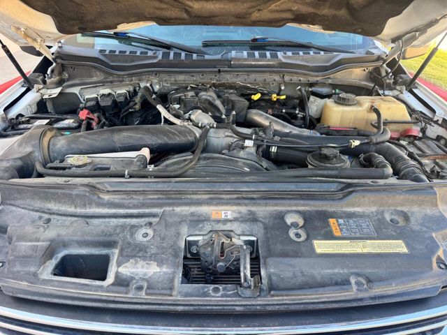 2017 Ford F-350 Super Duty Lariat 4x4 4dr Crew Cab 8 ft. LB DRW Pickup | Houston, TX | Houston Auto Credit