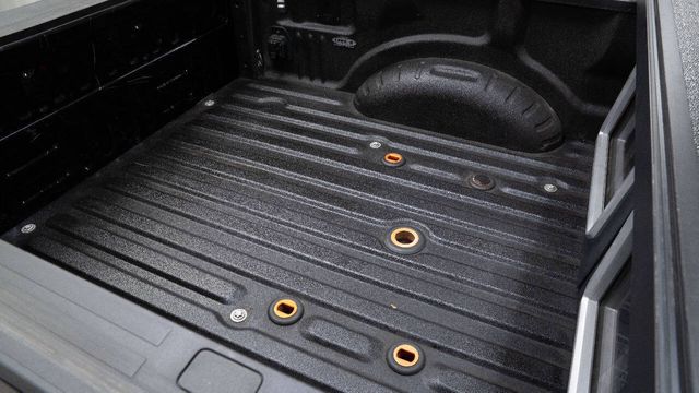 2017 Ford F-350 Super Duty Platinum 4x4 4dr Crew Cab 8 ft. LB DRW Pickup | Houston, TX | Houston Auto Credit