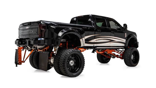 2017 Ford F-350 Super Duty Platinum 4x4 4dr Crew Cab 8 ft. LB DRW Pickup | Houston, TX | Houston Auto Credit