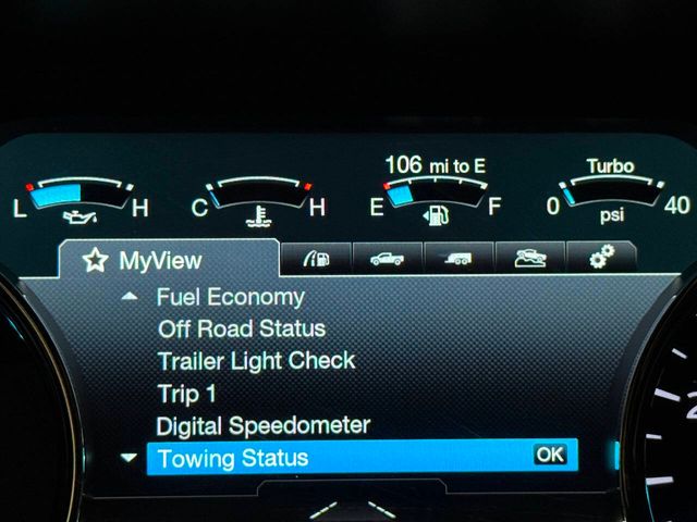 2017 Ford F-350 Super Duty Platinum 4x4 4dr Crew Cab 8 ft. LB DRW Pickup | Houston, TX | Houston Auto Credit