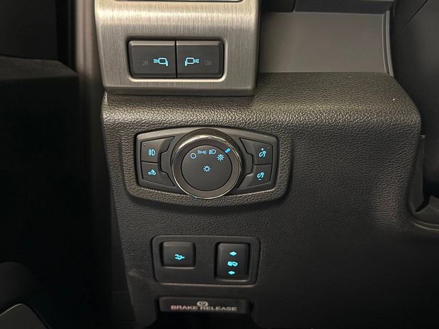 2017 Ford F-350 Super Duty Platinum 4x4 4dr Crew Cab 8 ft. LB DRW Pickup | Houston, TX | Houston Auto Credit