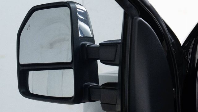 2017 Ford F-350 Super Duty Platinum 4x4 4dr Crew Cab 8 ft. LB DRW Pickup | Houston, TX | Houston Auto Credit 2017 Ford F-350 Super Duty Platinum 4x4 4dr Crew Cab 8 ft. LB DRW Pickup | Houston, TX | Houston Auto Credit