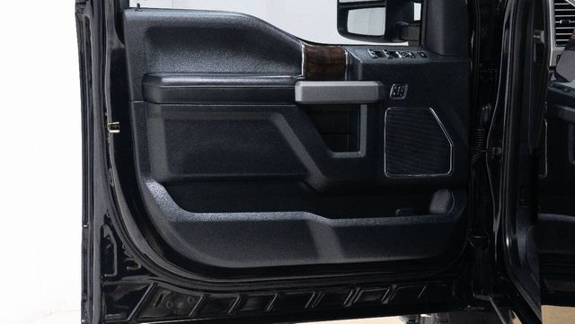 2017 Ford F-350 Super Duty Platinum 4x4 4dr Crew Cab 8 ft. LB DRW Pickup | Houston, TX | Houston Auto Credit 2017 Ford F-350 Super Duty Platinum 4x4 4dr Crew Cab 8 ft. LB DRW Pickup | Houston, TX | Houston Auto Credit