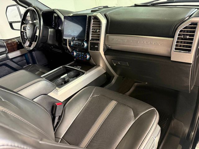 2017 Ford F-350 Super Duty Platinum 4x4 4dr Crew Cab 8 ft. LB DRW Pickup | Houston, TX | Houston Auto Credit
