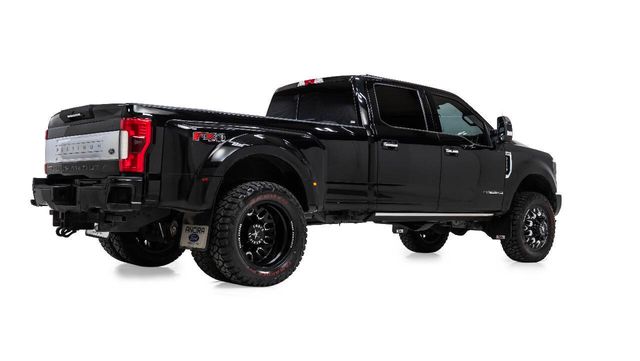 2017 Ford F-350 Super Duty Platinum 4x4 4dr Crew Cab 8 ft. LB DRW Pickup | Houston, TX | Houston Auto Credit