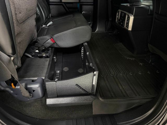 2017 Ford F-350 Super Duty Platinum 4x4 4dr Crew Cab 8 ft. LB DRW Pickup | Houston, TX | Houston Auto Credit