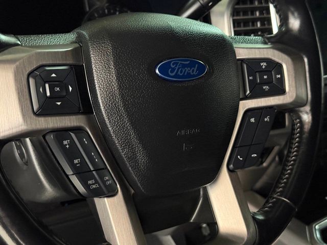 2017 Ford F-350 Super Duty Platinum 4x4 4dr Crew Cab 8 ft. LB DRW Pickup | Houston, TX | Houston Auto Credit
