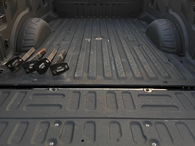 2017 Ford F-350 Super Duty Platinum 4x4 4dr Crew Cab 8 ft. LB DRW Pickup | Houston, TX | Houston Auto Credit