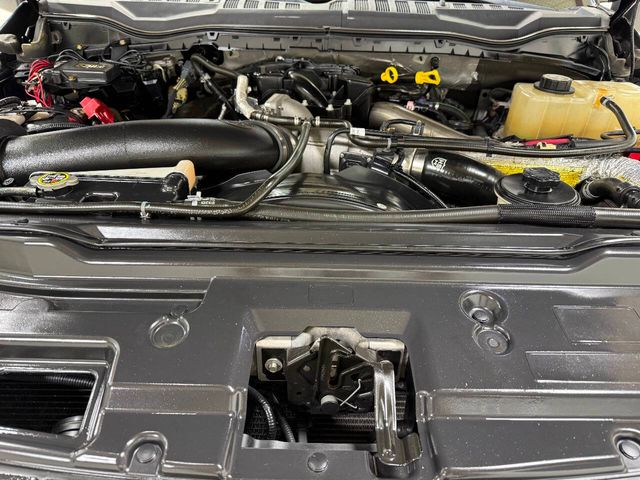 2017 Ford F-350 Super Duty Platinum 4x4 4dr Crew Cab 8 ft. LB DRW Pickup | Houston, TX | Houston Auto Credit